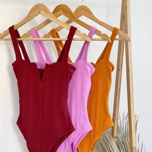 New L*Space Pointelle rib ribbed burgundy Chacha one piece swimsuit Size 8